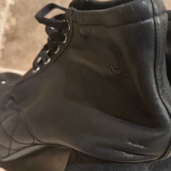 Chanel Interlocking CC Logo Leather Lace-Up Boots size 36.5 Great condition - Picture 5 of 15